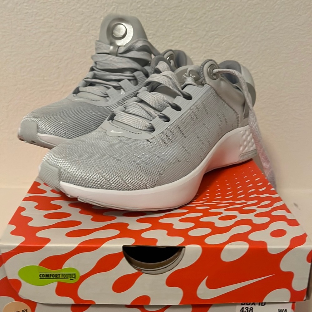 Nike Renew Serenity